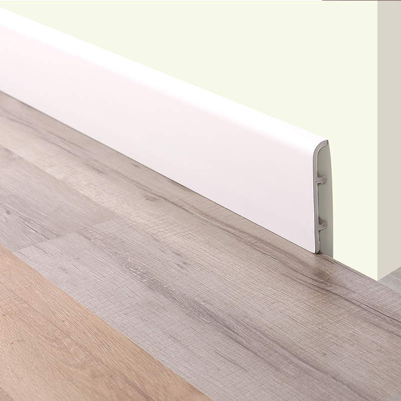 rodap&eacute; de pl&aacute;stico