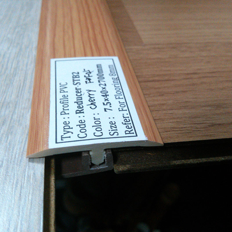 Faixa de transi&ccedil;&atilde;o de piso interior em forma de T