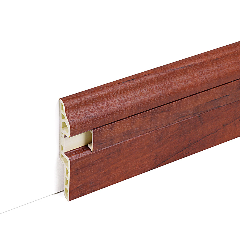 Rodap&eacute;s interiores em PVC