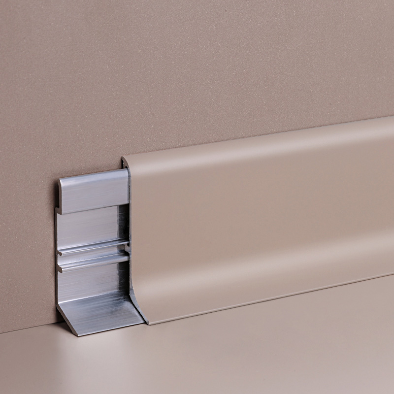 Rodap&eacute;s de alum&iacute;nio