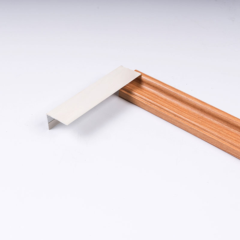 Acabamento de borda de ladrilho personalizado