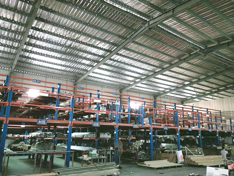 F&aacute;brica de piso SPC