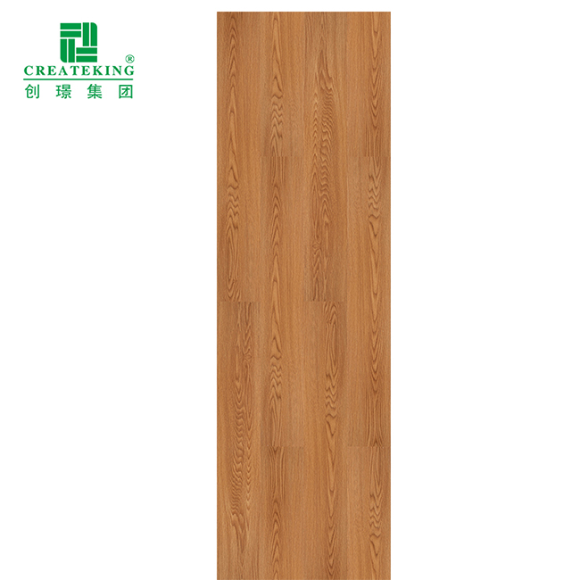 O que é piso de pranchas de vinil com aparência de madeira?