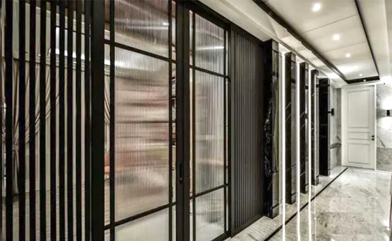 Pain&eacute;is de parede interiores em PVC