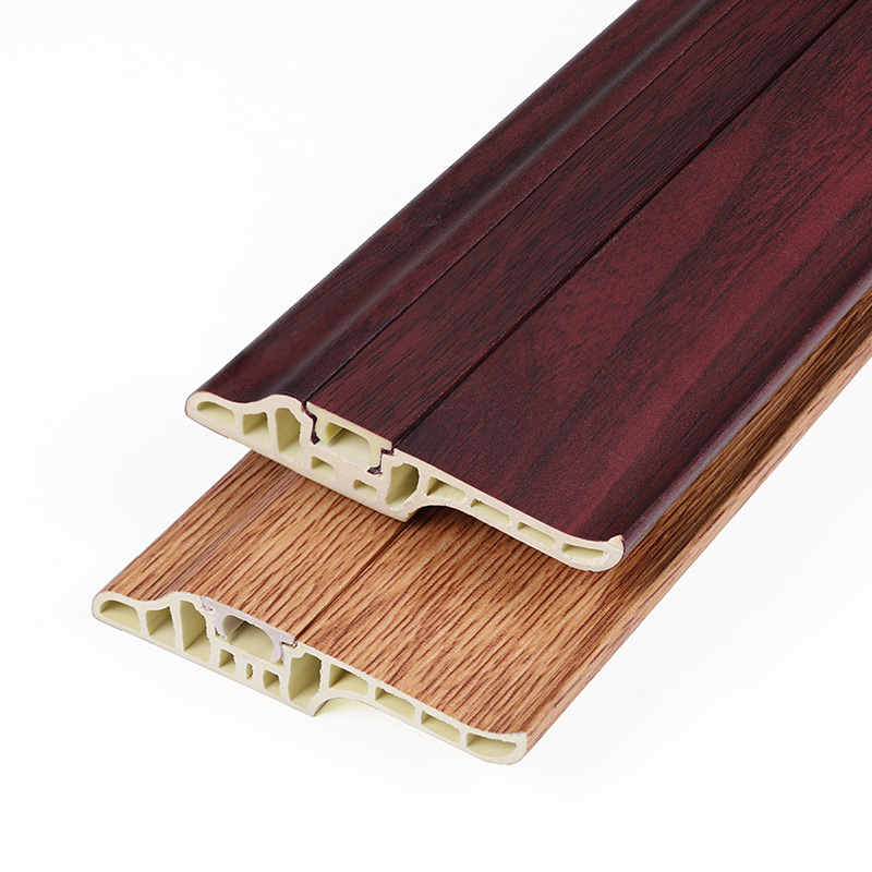 Rodap&eacute; interno para piso vin&iacute;lico