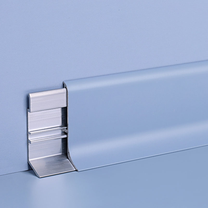 rodap&eacute; met&aacute;lico 