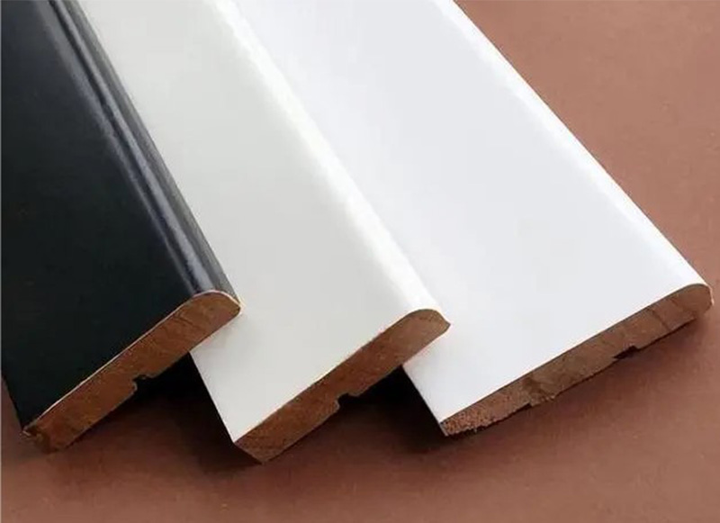 Tipos internos de rodap&eacute;s de piso