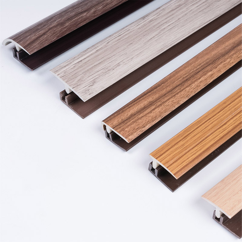 Faixa de borda de piso em forma de T &agrave; prova d'&aacute;gua