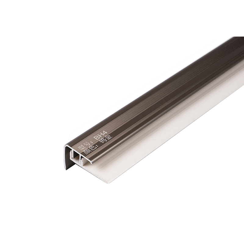 Durabilidade Acabamento em ladrilho de escada