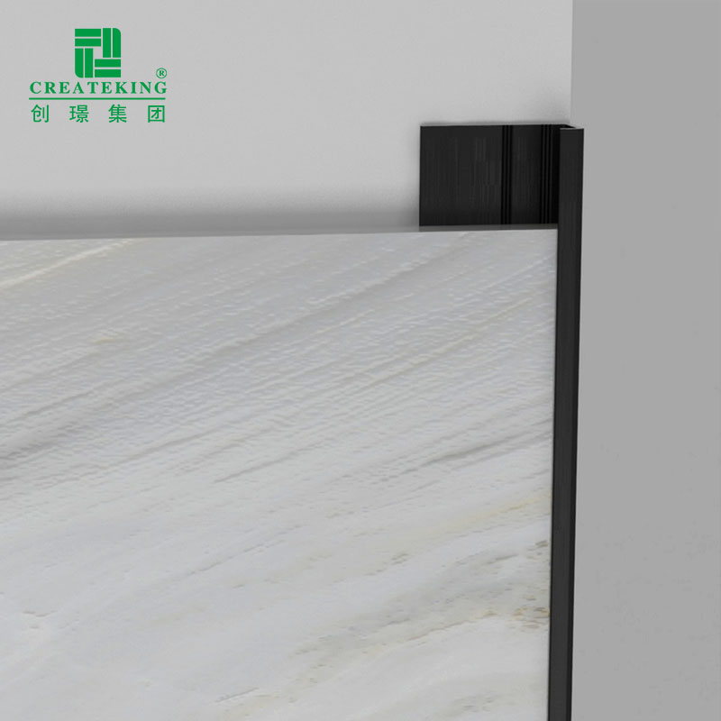 Guarnição expulsa especial da borda da telha do fabricante de China para a proteção das bordas da parede interior 