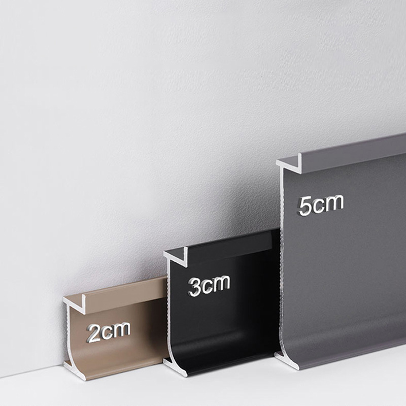 Tiras de rodap&eacute; de alum&iacute;nio dur&aacute;veis