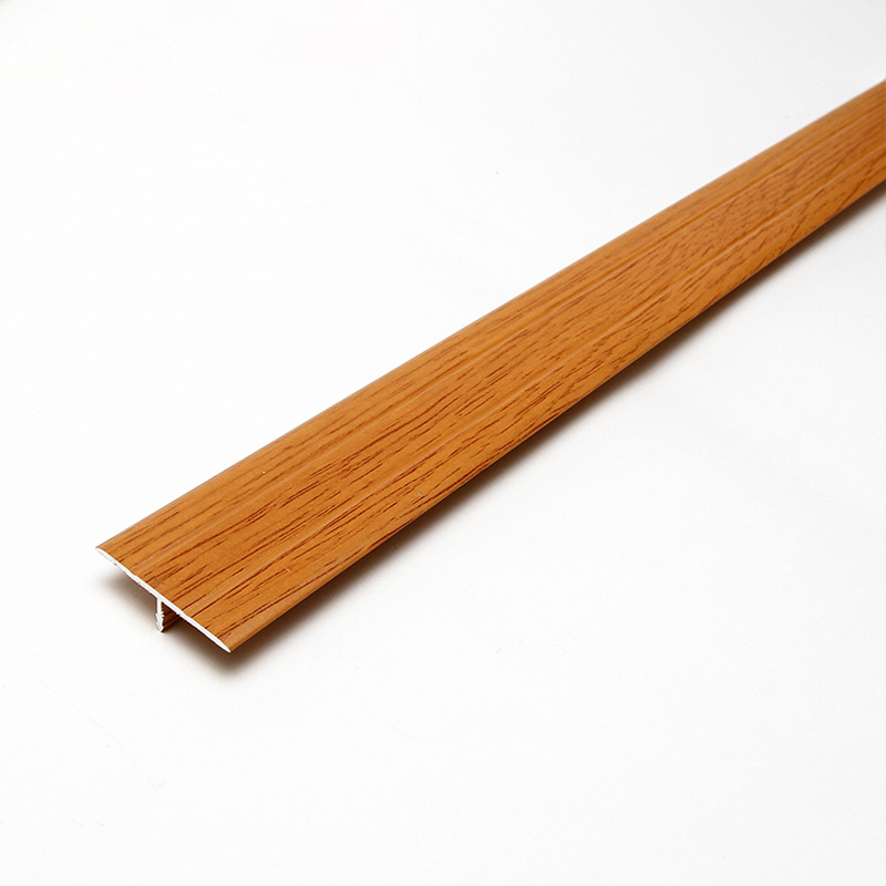 Faixa de transi&ccedil;&atilde;o met&aacute;lica para ladrilho