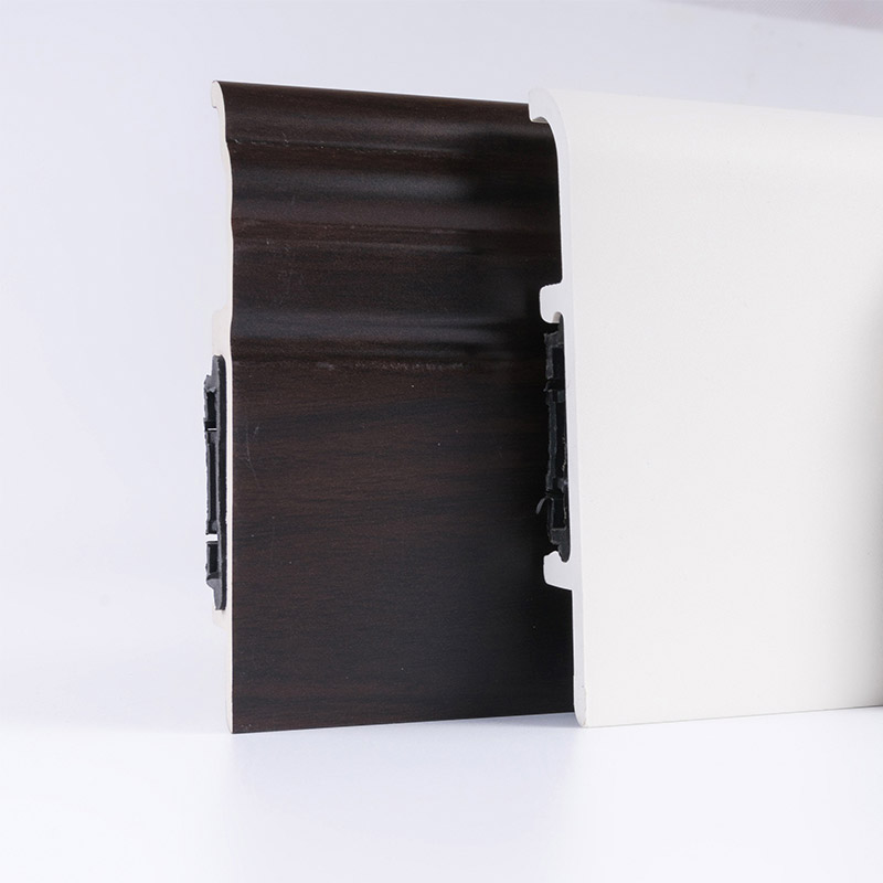 Rodap&eacute; interior em t&aacute;bua corrida