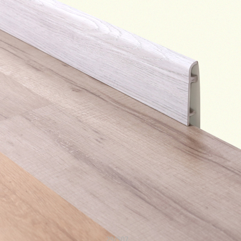 Rodap&eacute; de parede em PVC