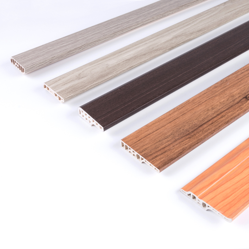 rodap&eacute; de pl&aacute;stico