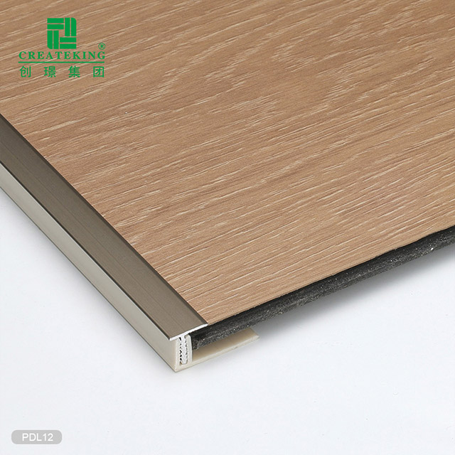 Faixa de transição de piso com moldagem em T de alumínio 10,9x20mm