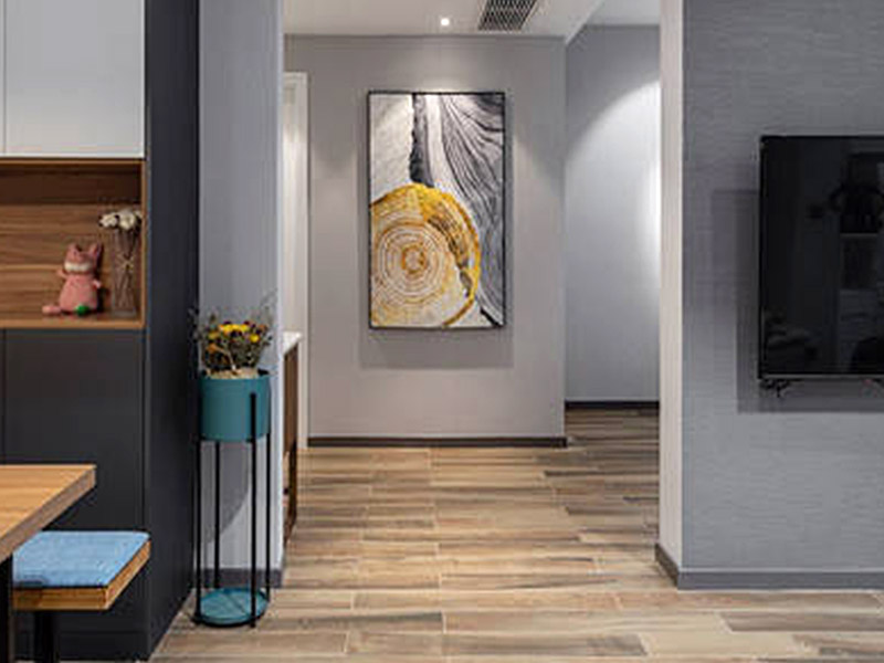 O rodapé deve ter a mesma cor do piso?