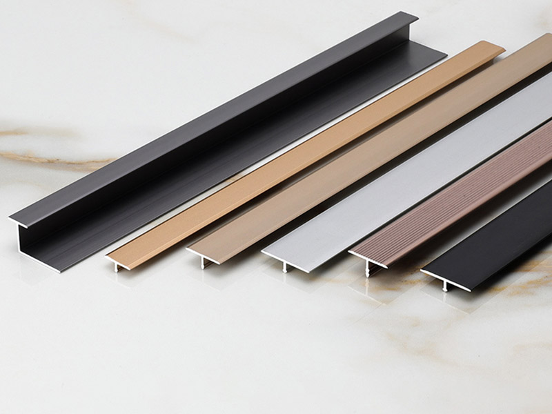 Acabamento de borda em forma de T