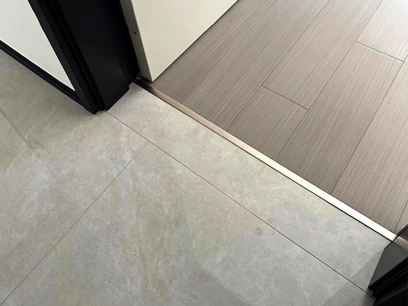 Uma faixa de transição de limite deve ser instalada?