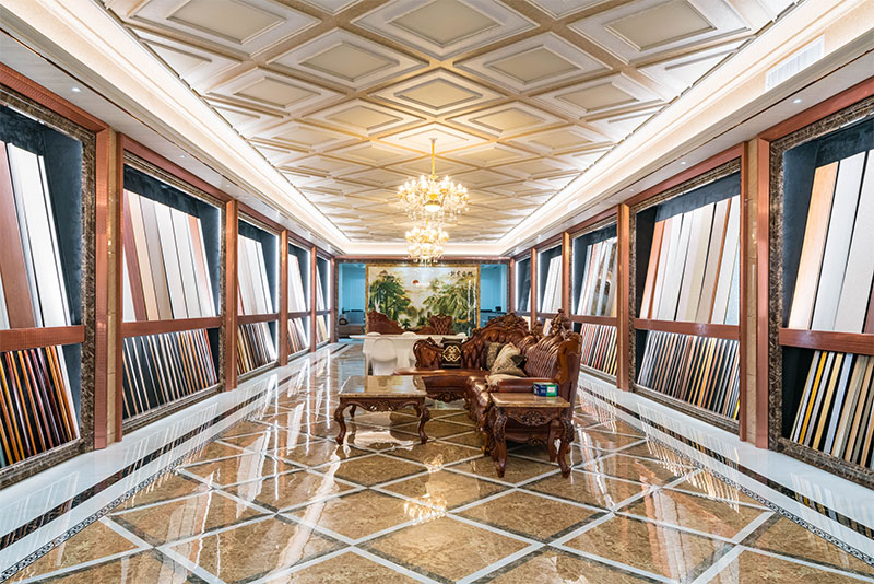 Combinação perfeita de decoração de interiores: habilidades de colocação de rodapé de liga de alumínio e diferentes materiais de piso