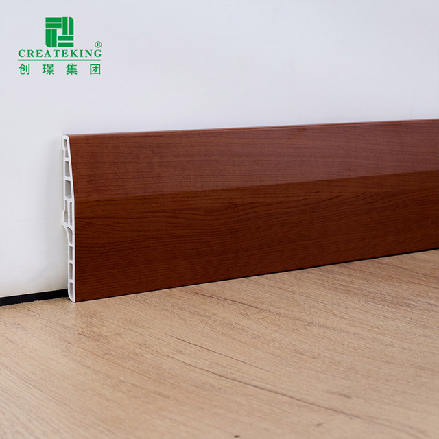 Rodapé de PVC oco chanfrado 100*15mm