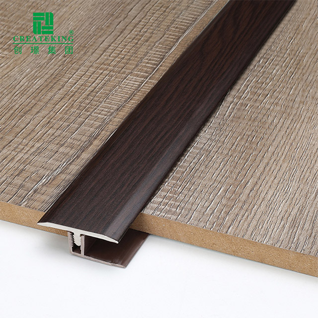 Tiras de borda de piso em forma de T de PVC de 40 * 12,6 mm