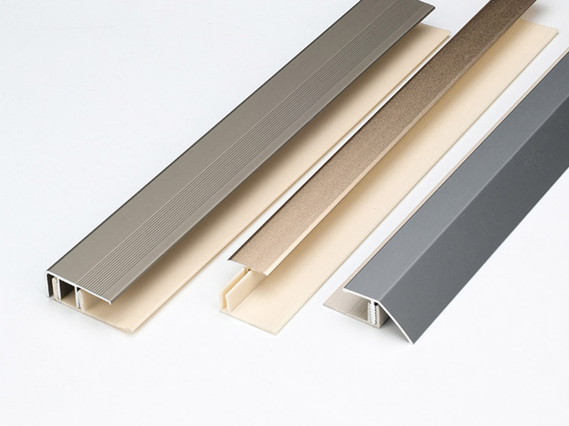 Perfil final de metal para piso laminado