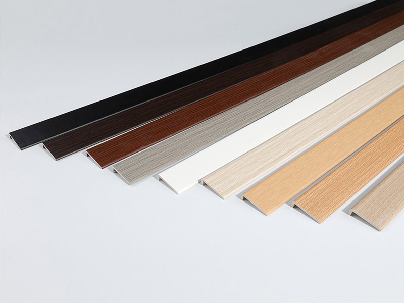 Perfis de borda de piso de PVC em forma de L de 20 * 4,5 mm