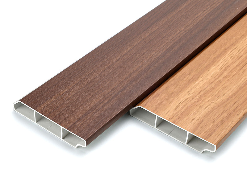 rodap&eacute; oco de PVC de 99*19mm