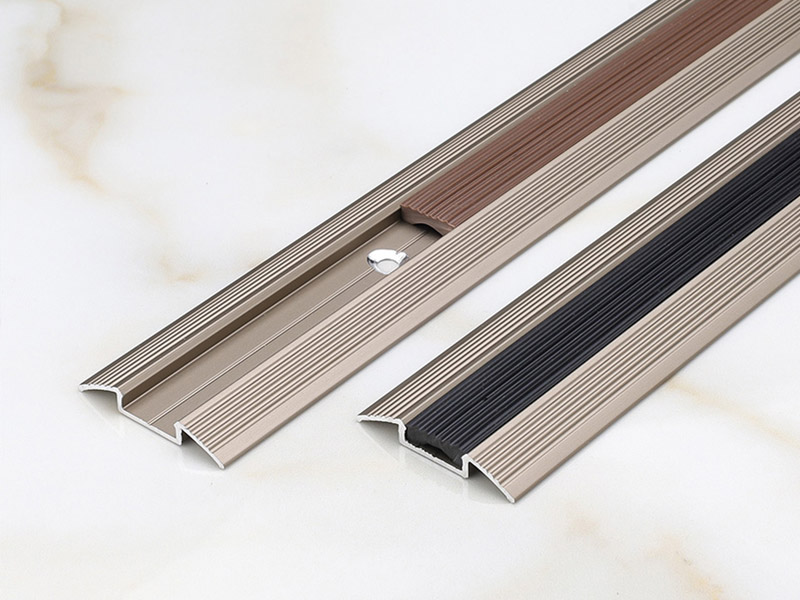 Como você instala a barra de limite antiderrapante de alumínio?