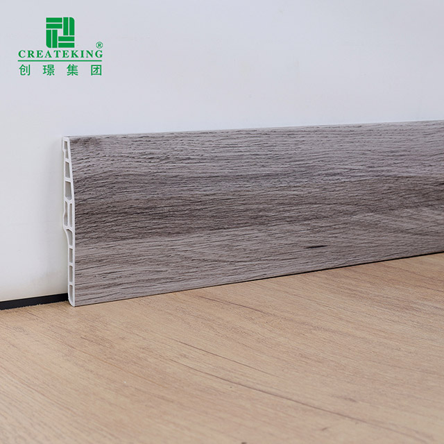 Rodapé de PVC oco chanfrado 100*15mm