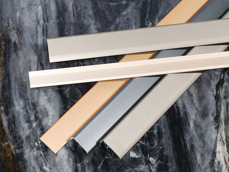 Faixa de transi&ccedil;&atilde;o de piso em forma de L