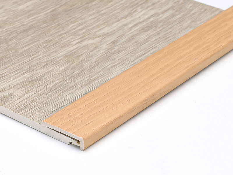 Tira de borda de piso SPC em forma de L de 24 * 4 mm