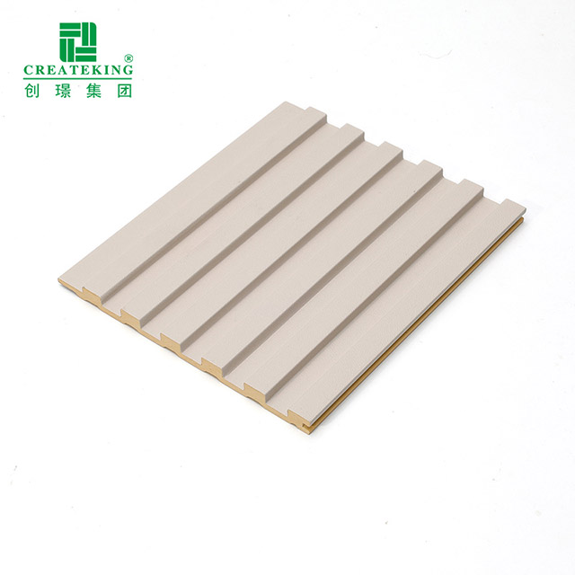Painéis de parede canelados sólidos de PVC de 130 * 7,8 mm