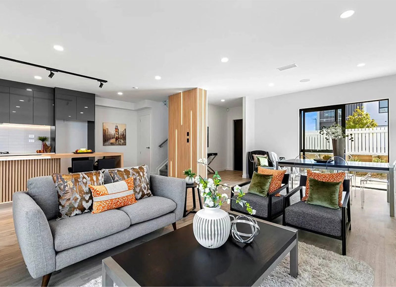 Composição, características e usos comuns de painéis de parede de madeira e plástico