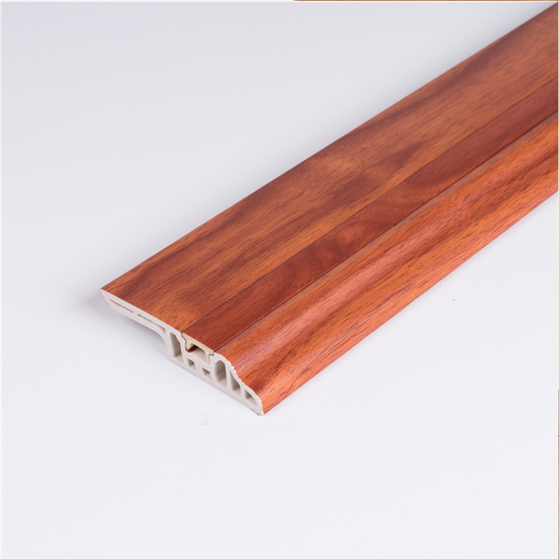 rodap&eacute; de pl&aacute;stico