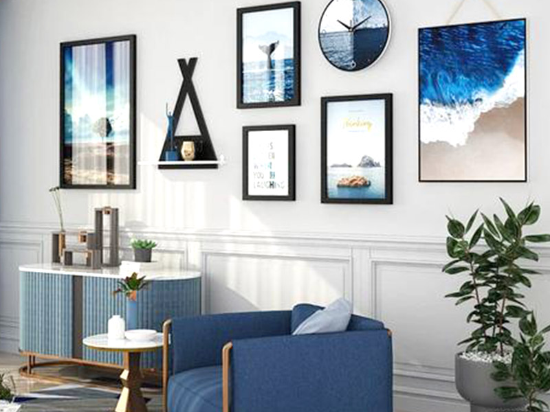 Qual é o painel que vai até a metade da parede?