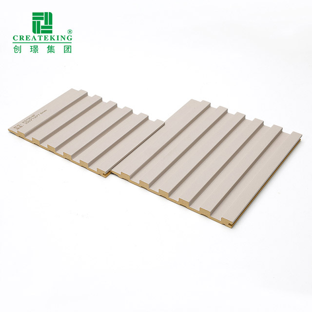 Painéis de parede canelados sólidos de PVC de 130 * 7,8 mm