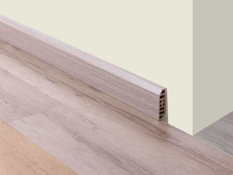 rodap&eacute;s de PVC de 55*15mm