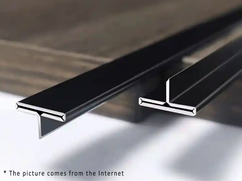 Moldagem em T de a&ccedil;o inoxid&aacute;vel