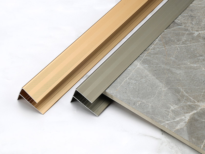 Nariz de escada antiderrapante de alum&iacute;nio