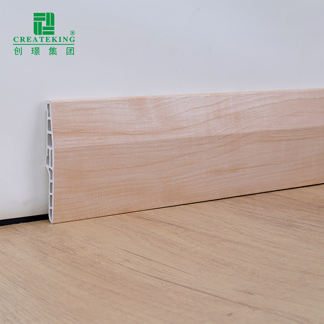 Rodapé de PVC oco chanfrado 100*15mm