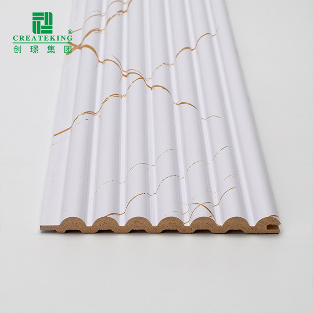 Painel de parede semi-redondo sólido com acabamento em mármore branco dourado 105,5 * 8,5 mm