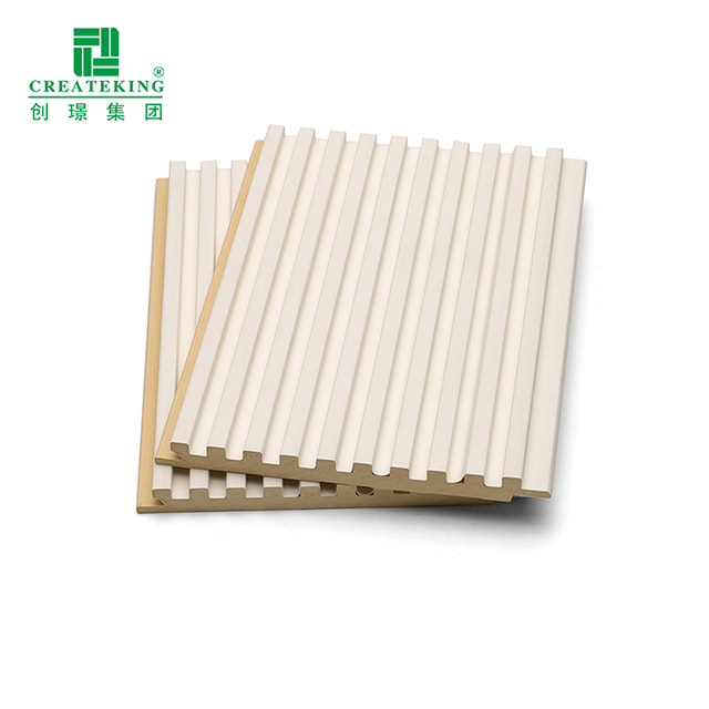 Grade sólida canelada de PVC de 108 * 9,2 mm