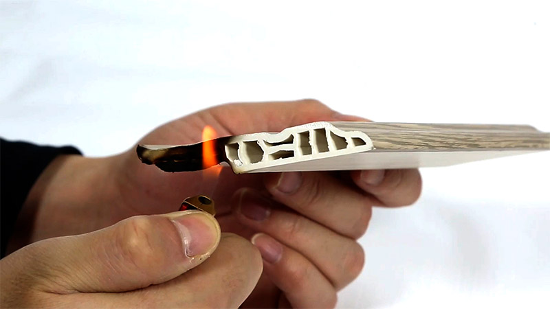 Os rodapés de PVC são à prova de fogo?