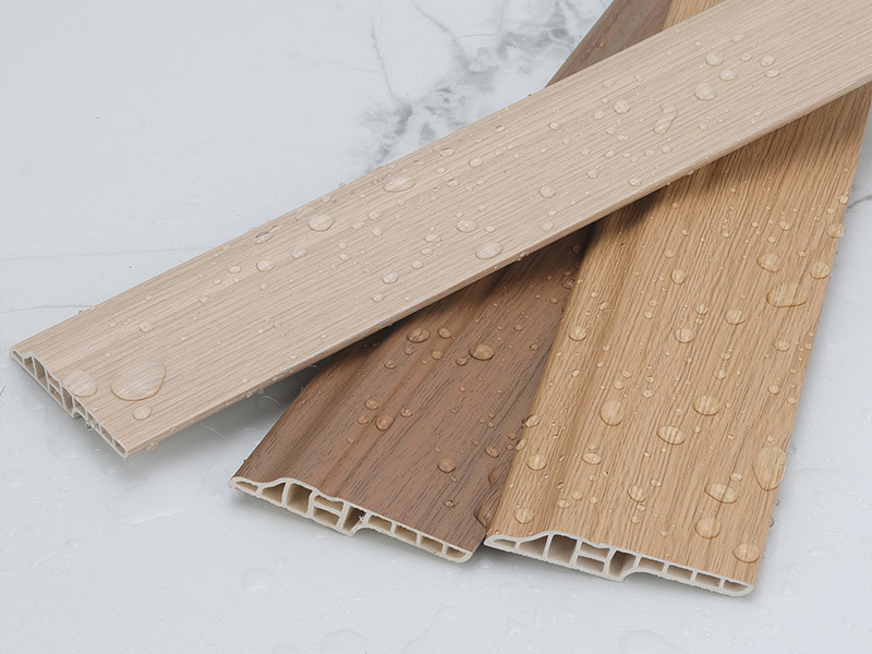 Rodap&eacute; de piso de PVC